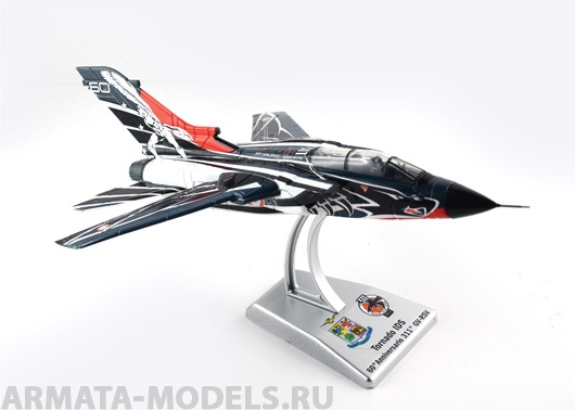 48211ИТ Самолет TORNADO IDS 60° ANNIV. 311° GV RSV 1:100 Italeri