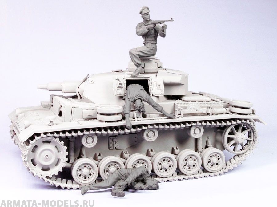 T-35090 Немецкие танкисты эвакуация из подбитого танка (1941-45 гг) (3) Tank