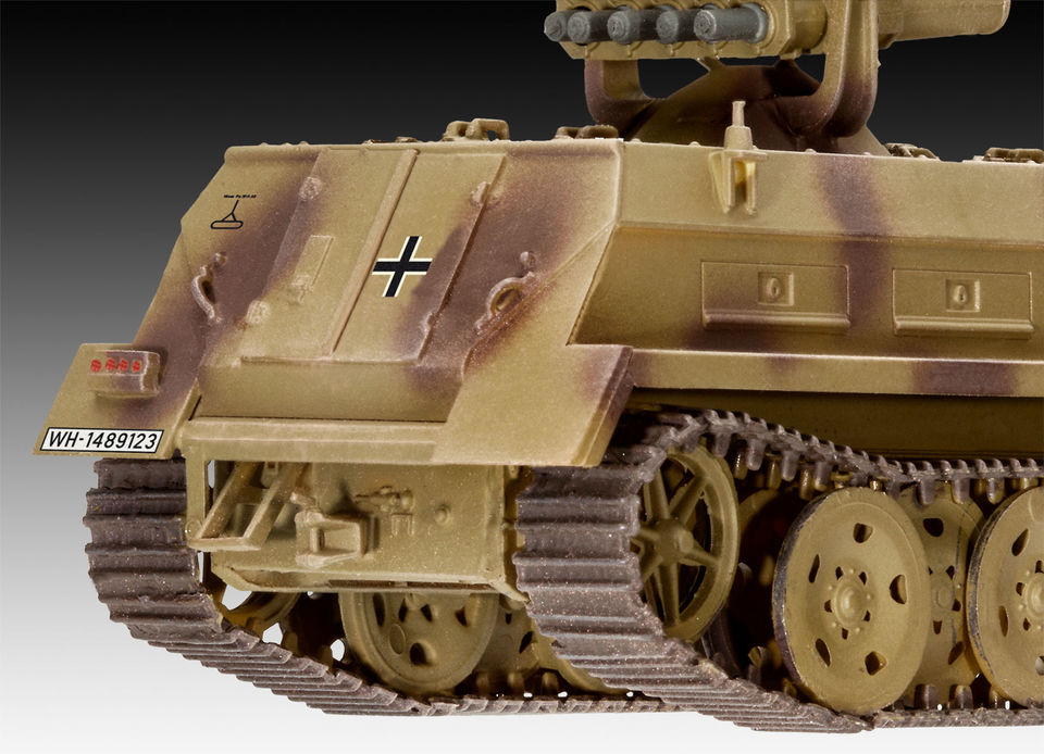 03264 Германская самоходная РСЗО периода Второй мировой войны Panzerwerfer 42 auf sWS Revell