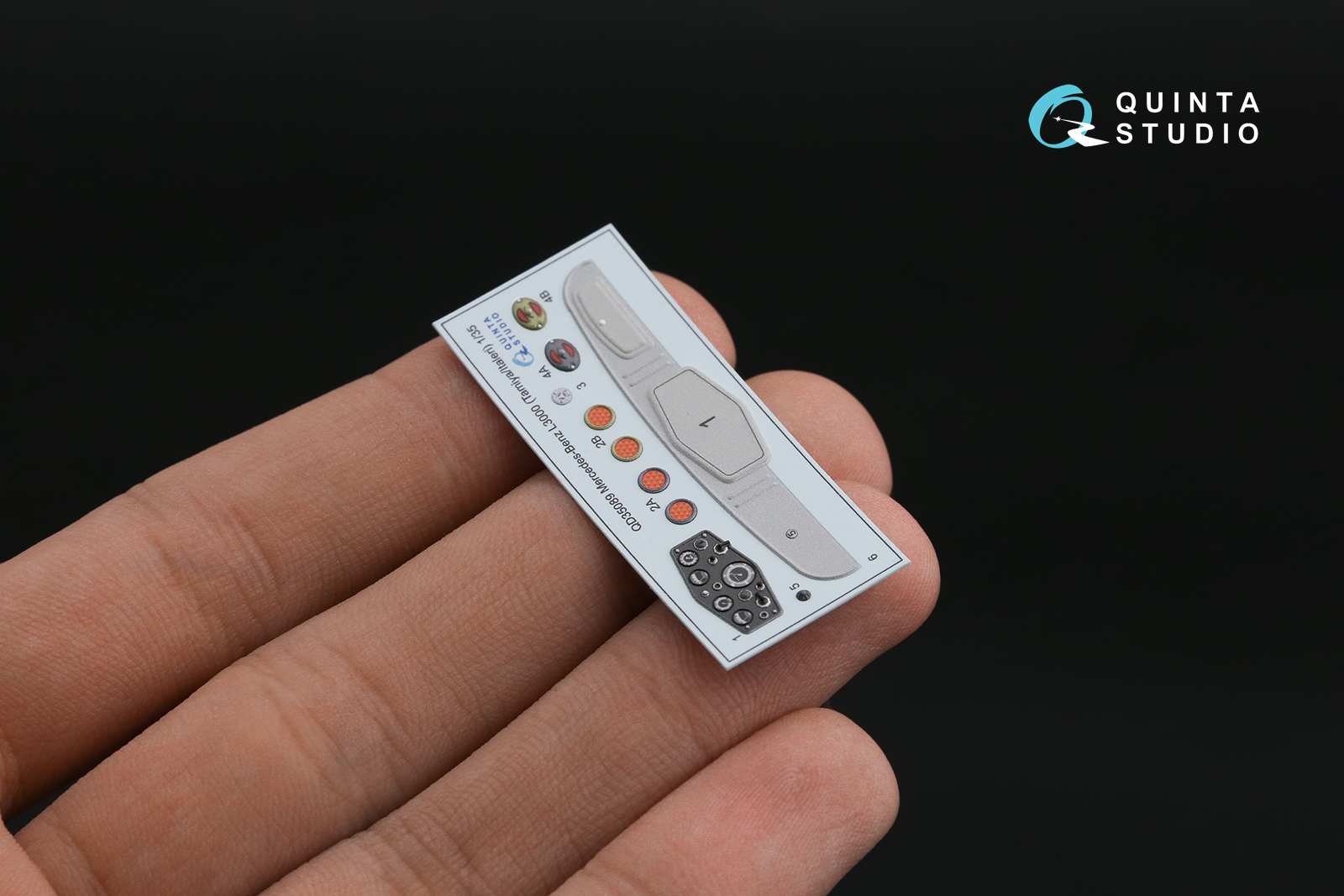 QD35089 3D Декаль интерьера кабины Mercedes-Benz L3000 (Tamiya/Italeri)