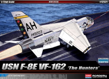 12521 Самолет USN F-8E VF-162 The Hunters  Academy