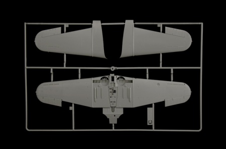 2841ИТ USN SBD-3 Dauntless Italeri