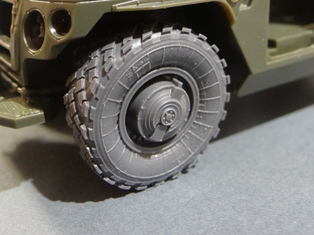 SPS-035 RUSSIAN GAZ 233115 TIGER-M SPN SPV SAGGED WHEEL SET (RESIN) Meng