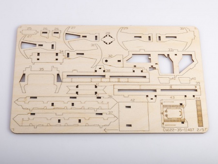 11407BAUMI Сборная модель СУ-122 Baumi